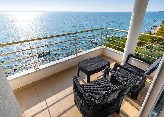 Front In Vikendica *