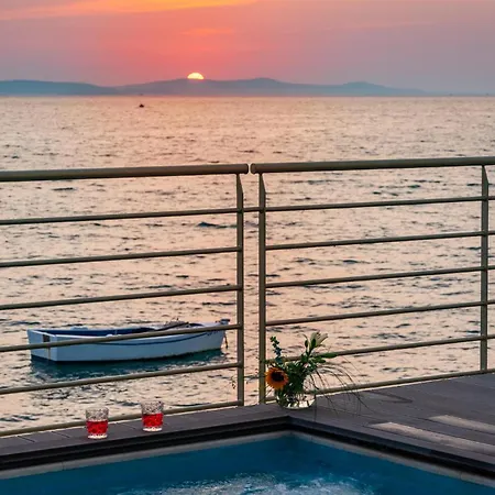 בית נופש Front In Kožino