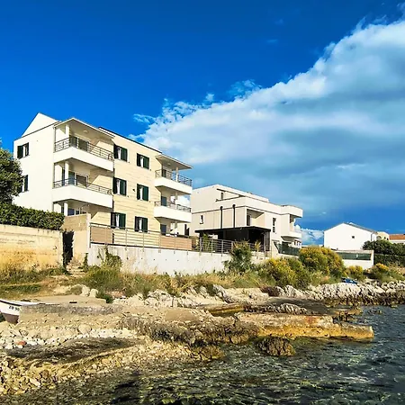 Lovely In Tatil Evi