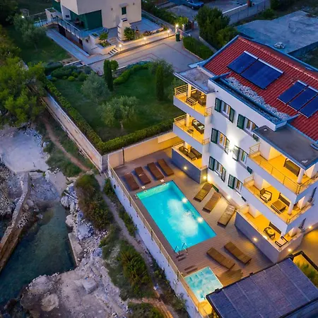 Lovely In Tatil Evi *